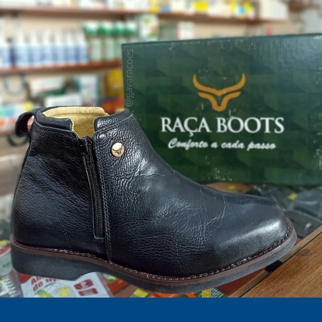 Bota Raça Boots preta em couro